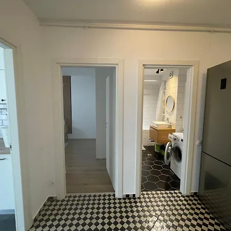 Marc House Апартаменты