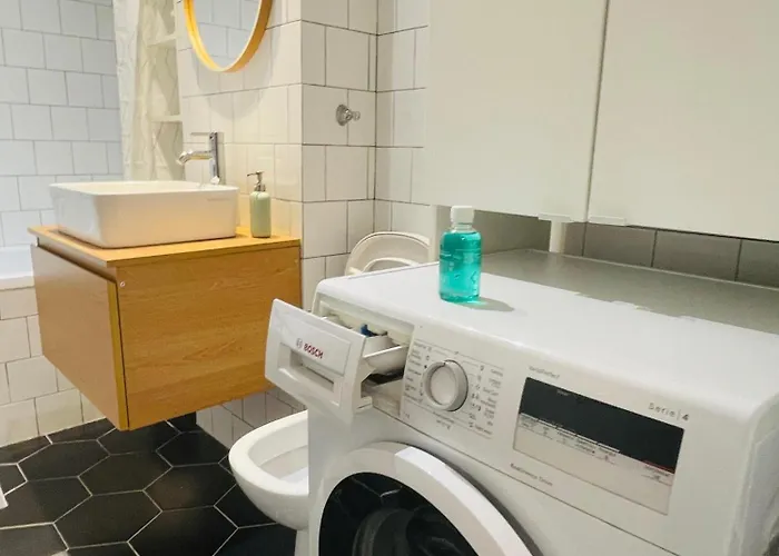 Marc House Апартаменти